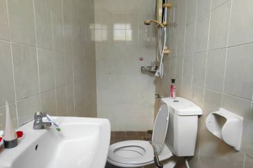 Kulai - Bandar Putra - Jalan Mewah Utama - Summit Park - Double Storey Cluster House Endlot