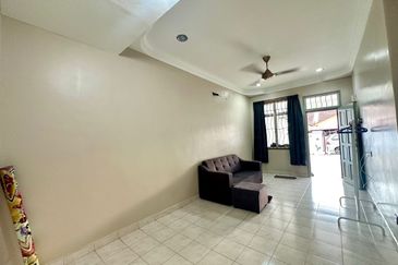 Kulai - Bandar Putra - Jalan Merbuk - Single Storey Terrace House