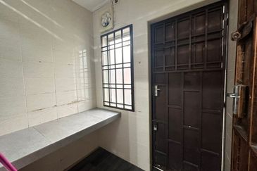 Kulai - Bandar Putra - Jalan Merbuk - Single Storey Terrace House