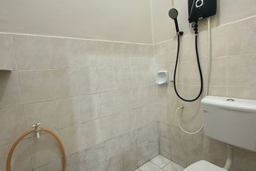 Kulai - Bandar Putra - Jalan Merbuk - Single Storey Terrace House