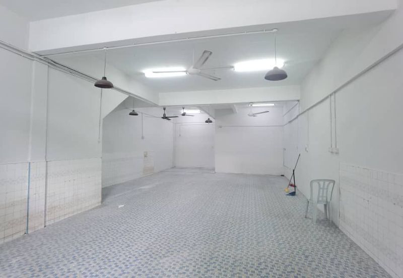 Kulai - Taman Kota Kulai -Jalan Pinang - Three Storey Shoplot