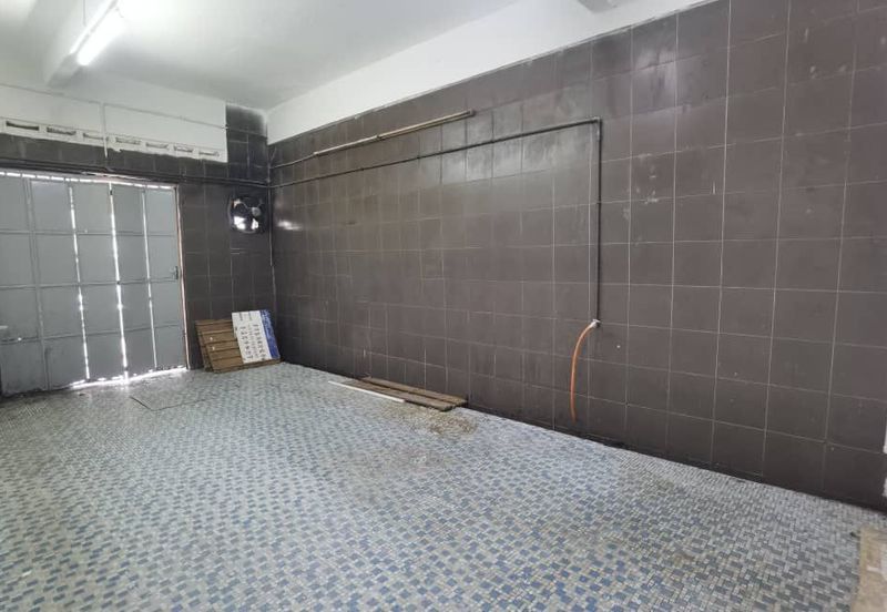 Kulai - Taman Kota Kulai -Jalan Pinang - Three Storey Shoplot