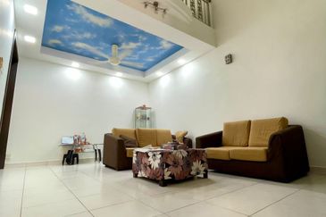 Skudai - Impian Emas - Jalan Bukit Impian 1X  🏠1.5 Storey Terrance House Unblockw