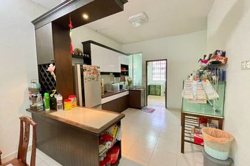 Skudai - Impian Emas - Jalan Bukit Impian 1X  🏠1.5 Storey Terrance House Unblockw