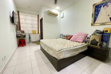 Skudai - Impian Emas - Jalan Bukit Impian 1X  🏠1.5 Storey Terrance House Unblockw