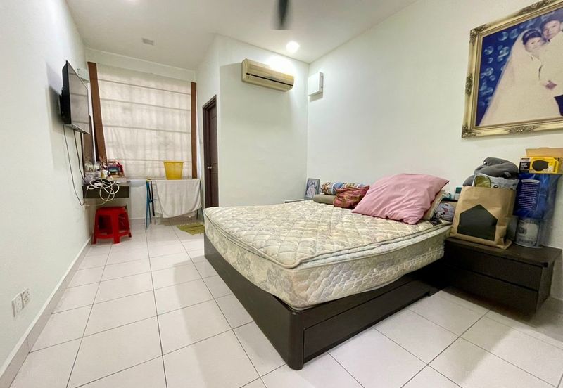 Skudai - Impian Emas - Jalan Bukit Impian 1X  🏠1.5 Storey Terrance House Unblockw