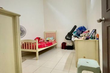 Skudai - Impian Emas - Jalan Bukit Impian 1X  🏠1.5 Storey Terrance House Unblockw