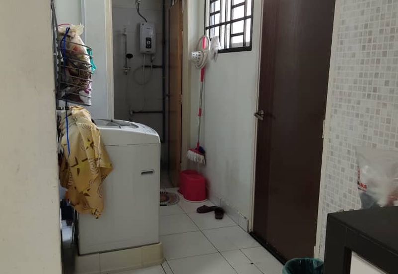 Kulai - Taman Lagenda Putra -2 storey terrace house 