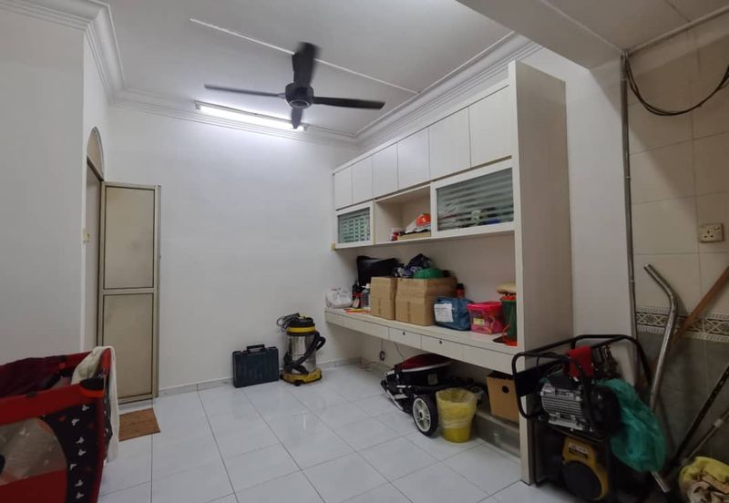 Kulai Bandar Putra @ Jalan Enggang ✅ 1.5 Storey Terrace House 