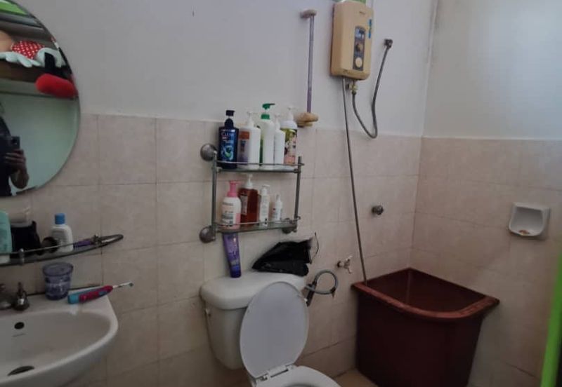 Kulai Bandar Putra @ Jalan Enggang ✅ 1.5 Storey Terrace House 