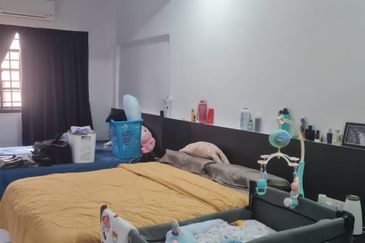 Ulu Tiram - Taman Pelangi Indah - Jalan Pesona - 1.5 Storey Corner House