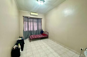 Kulai -  Bandar Putra - Jaln.Merbuk - Single Storey Terrace House