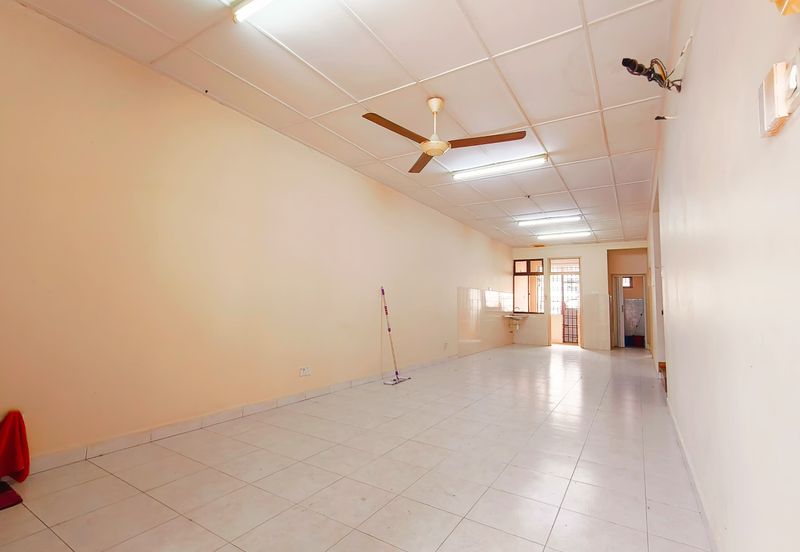 skudai - tmn lmpian emas - Single storey terrace house