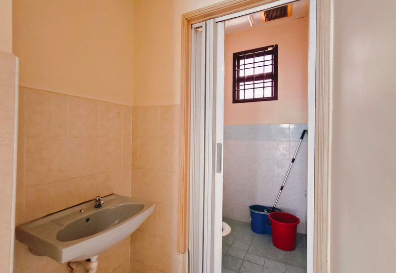 skudai - tmn lmpian emas - Single storey terrace house