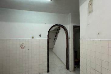 JB - Taman Johor Jaya - Jalan Seroja - Double storey low cost Full Loan Unit