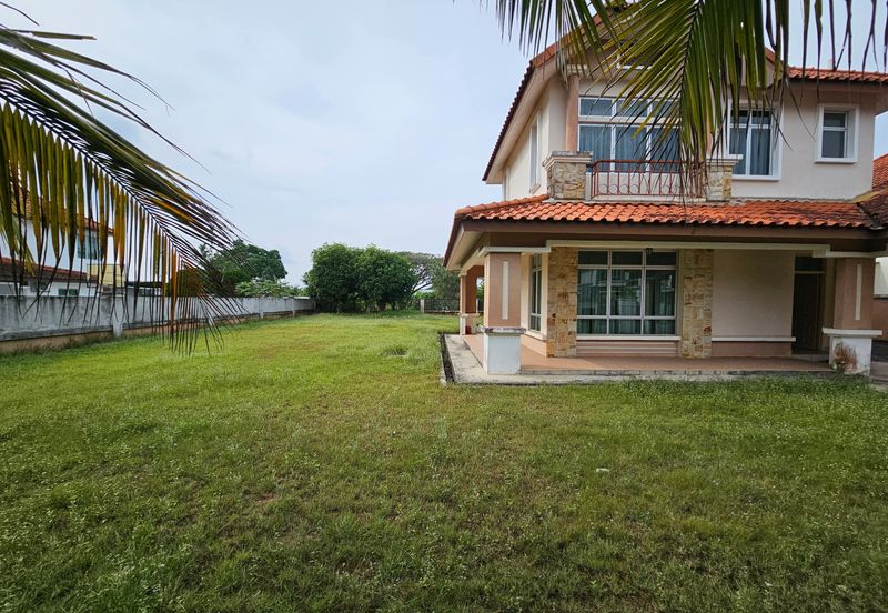 kulai Bandar Putra - IOI Palm Villa Gate C - 2 Storey Semi-D House