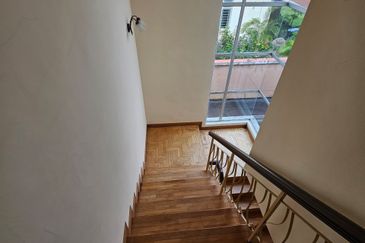 kulai Bandar Putra - IOI Palm Villa Gate C - 2 Storey Semi-D House