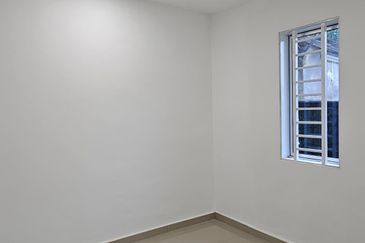 Kulai Taman Kulai - Jalan Saga - Single-Storey Low Cost Terrace 