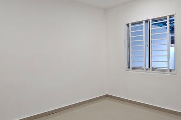 Kulai Taman Kulai - Jalan Saga - Single-Storey Low Cost Terrace 