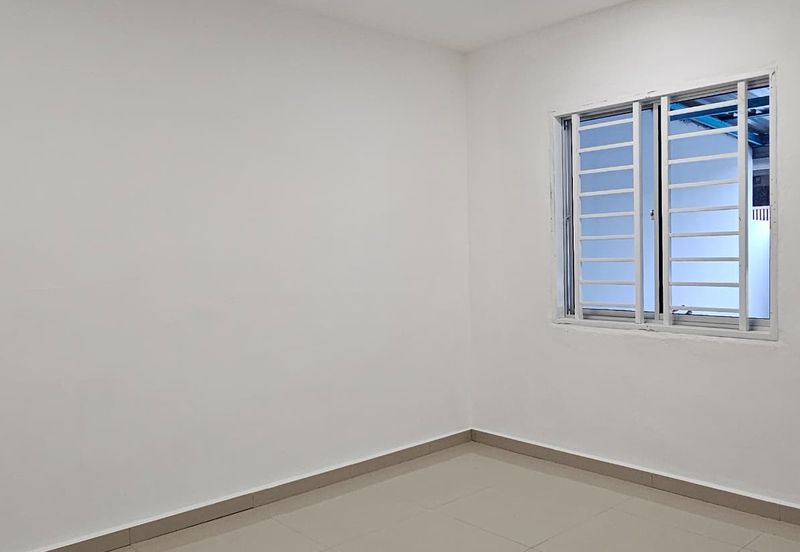 Kulai Taman Kulai - Jalan Saga - Single-Storey Low Cost Terrace 