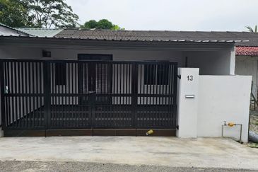 Kulai Taman Kulai - Jalan Saga - Single-Storey Low Cost Terrace 