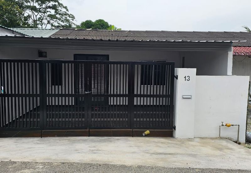 Kulai Taman Kulai - Jalan Saga - Single-Storey Low Cost Terrace 