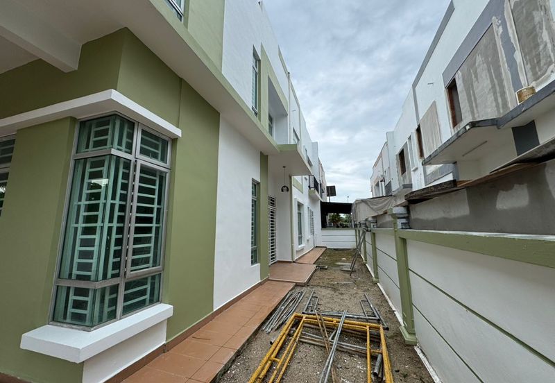 JB Taman Bukit Kempas -Kempas Heights -Double Storey Cluster House Unblock View Unit
