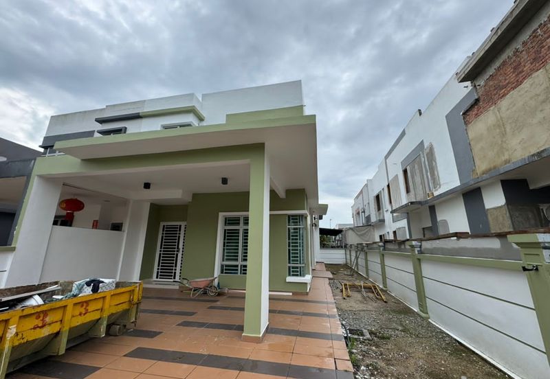 JB Taman Bukit Kempas -Kempas Heights -Double Storey Cluster House Unblock View Unit