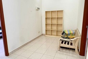 Iskandar - Taman Nusa Bestari @ 2 Storey Terrace House