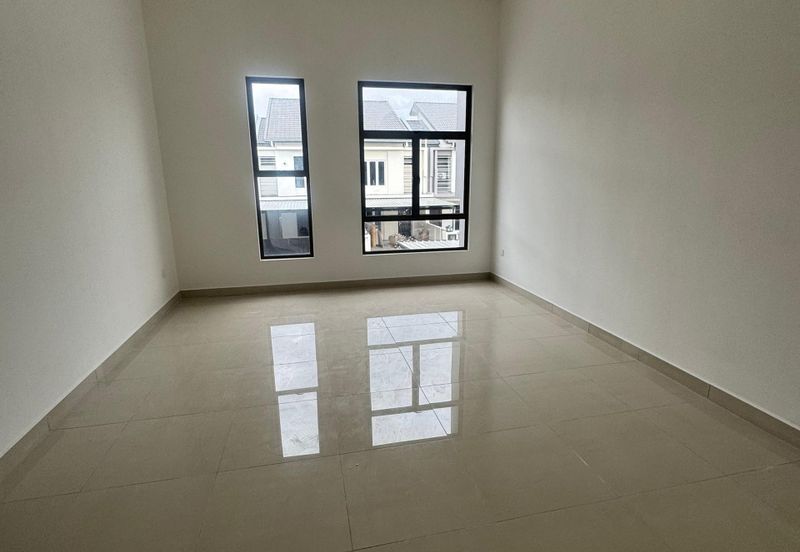 Skudai -Taman Mutiara Maju -Double Storey house(Maison One)