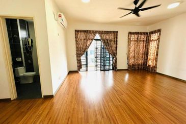 Taman Bukit Indah - Garden Villas @  2 Storey Cluster House Corner lot