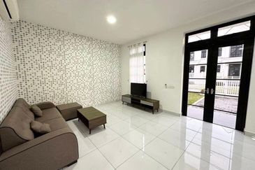 Iskandar Puteri - Eco Botanic - The Chateau, Grassten - 2.5 Storey Superlink House  End Lot 