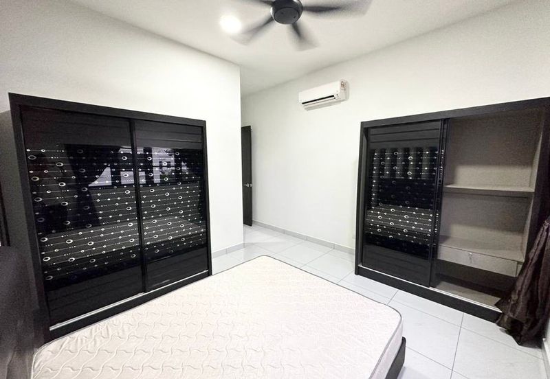 Iskandar Puteri - Eco Botanic - The Chateau, Grassten - 2.5 Storey Superlink House  End Lot 