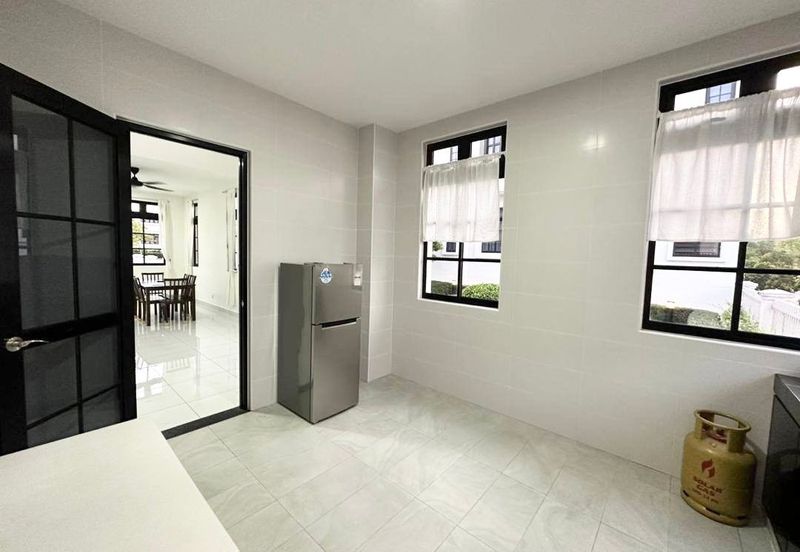 Iskandar Puteri - Eco Botanic - The Chateau, Grassten - 2.5 Storey Superlink House  End Lot 