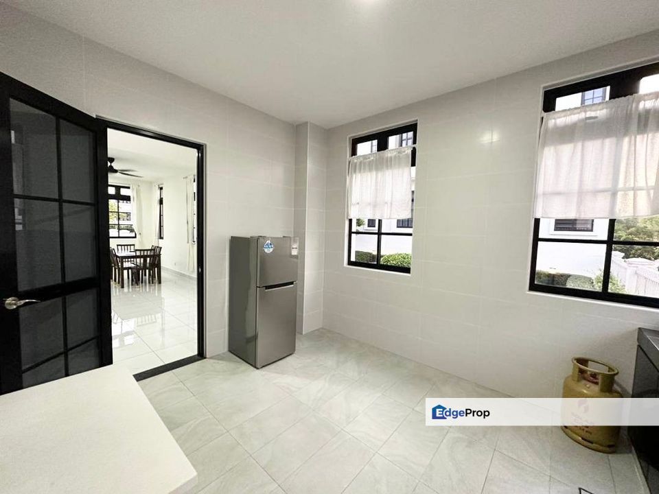 Iskandar Puteri - Eco Botanic - The Chateau, Grassten - 2.5 Storey Superlink House  End Lot , Johor, 