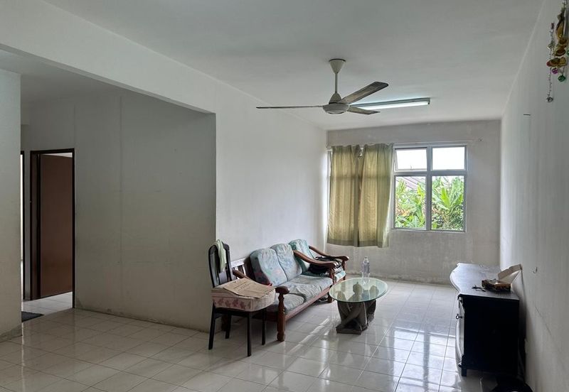 Taman Putri Kulai -Rose Villa Medium Cost Apartment