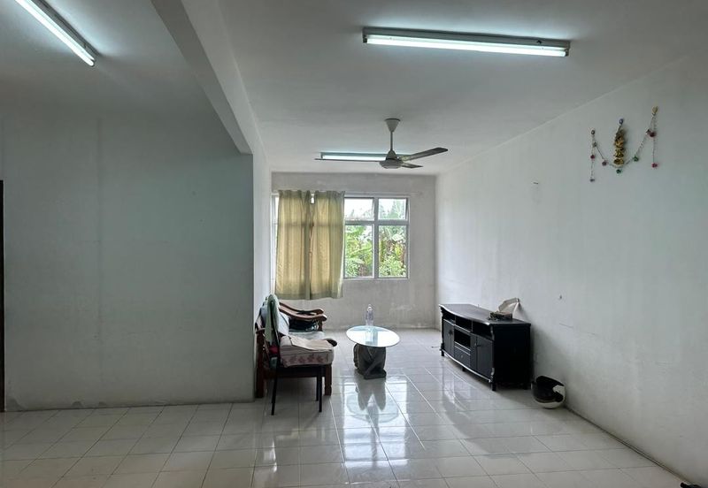 Taman Putri Kulai -Rose Villa Medium Cost Apartment