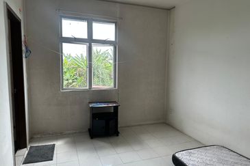 Taman Putri Kulai -Rose Villa Medium Cost Apartment
