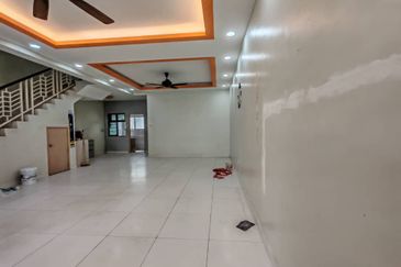 Kulai -Taman Lagenda Putra -Double Storey Terrace House