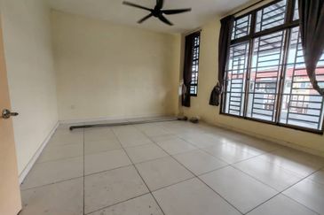 Kulai -Taman Lagenda Putra -Double Storey Terrace House