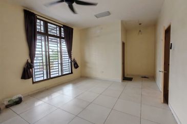 Kulai -Taman Lagenda Putra -Double Storey Terrace House