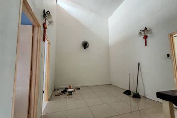 Kulai -Taman Lagenda Putra -Double Storey Terrace House