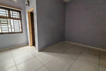 Kulai -Taman Lagenda Putra -Double Storey Terrace House