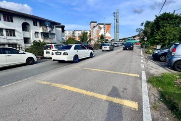 JB Taman Perling - Jalan Camar @ Single Storey House Unblock View 