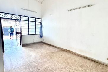 JB Taman Perling - Jalan Camar @ Single Storey House Unblock View 