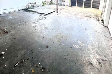 JB Taman Perling - Jalan Camar @ Single Storey House Unblock View 