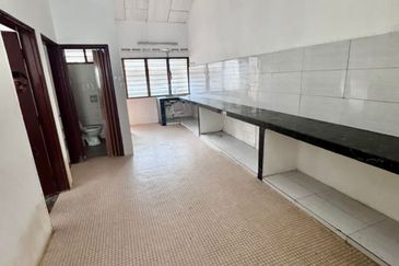 JB Taman Perling - Jalan Camar @ Single Storey House Unblock View 