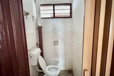 JB Taman Perling - Jalan Camar @ Single Storey House Unblock View 