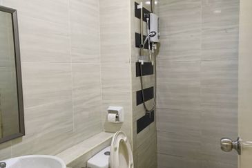 JB Kempas - D'Summit Residences - Apartment