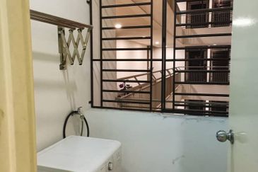 JB Kempas - D'Summit Residences - Apartment